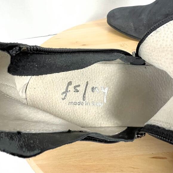 FS / NY Magic Wedge Bootie Black Metallic Suede Side Zip sz 10 - Picture 7 of 7